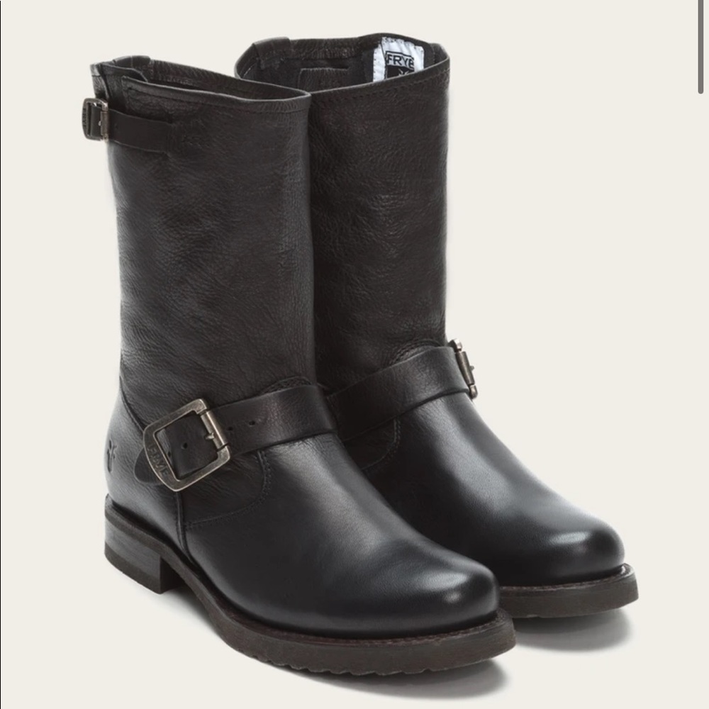 Brand new without tags worn once (briefly) size 7.5 black womens Frye boots